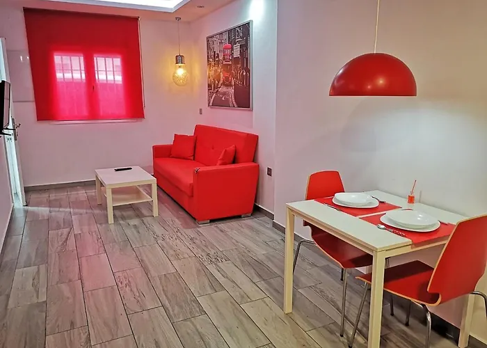 Conil Red-Black Apartment